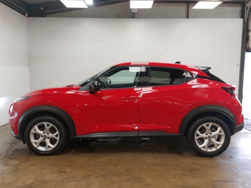 Nissan Juke 1.0 Dig-t 114 N-connecta Red #4