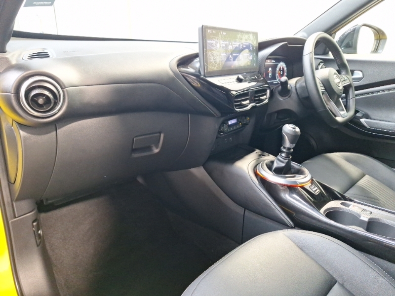 Nissan Juke 1.0 Dig-t Tekna SM25ZHR Yellow #5