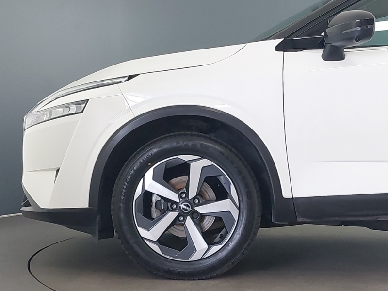 Nissan Qashqai 1.3 Dig-t Mh 158 N-connecta Xtronic Grey #19