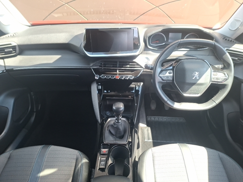 Peugeot 2008 1.2 Puretech Allure SD71CUH Red #3