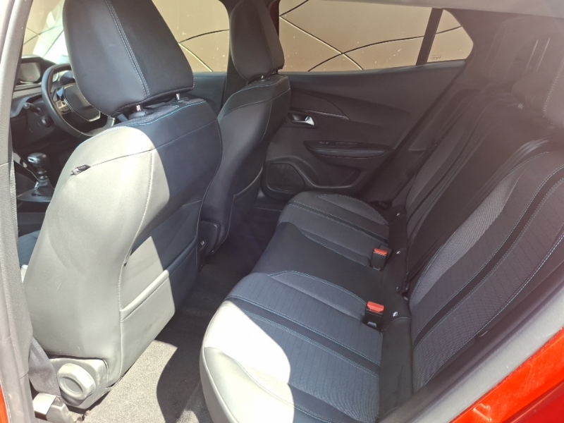 Peugeot 2008 1.2 Puretech Allure SD71CUH Red #6