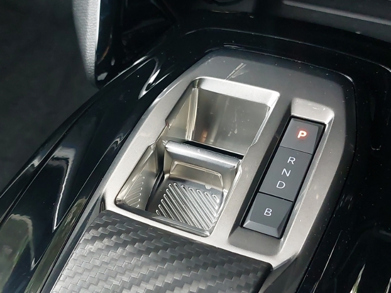 Peugeot e-2008 50Kwh Gt Suv 7Kw Charger 136 #16