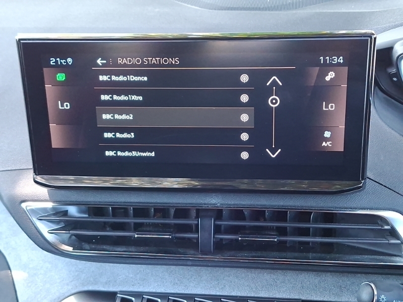 Peugeot 3008 1.2 Puretech Allure Premium Eat8 Black #11