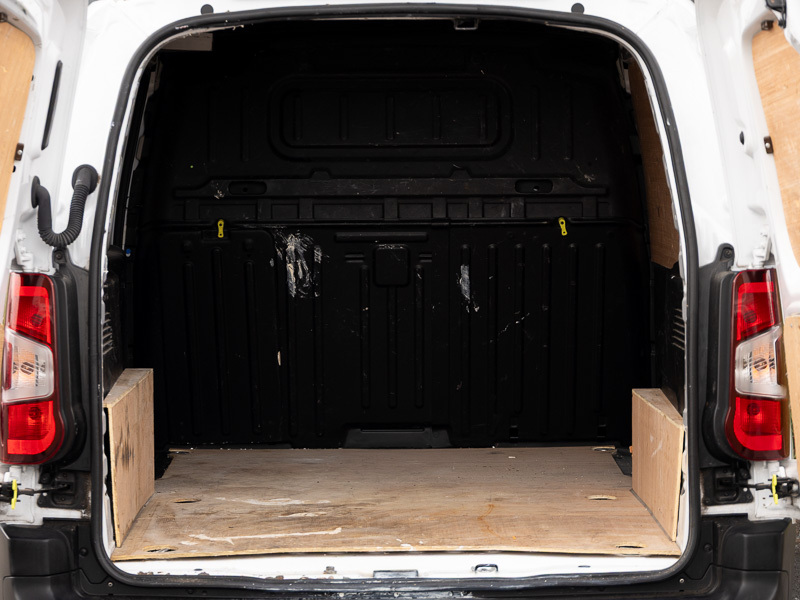 Peugeot Partner 1.5L Bluehdi 1000 Professional Premium Standard Black #19