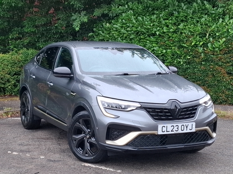 Renault Arkana 1.6 E-tech Full Hybrid 145 Engineered Grey