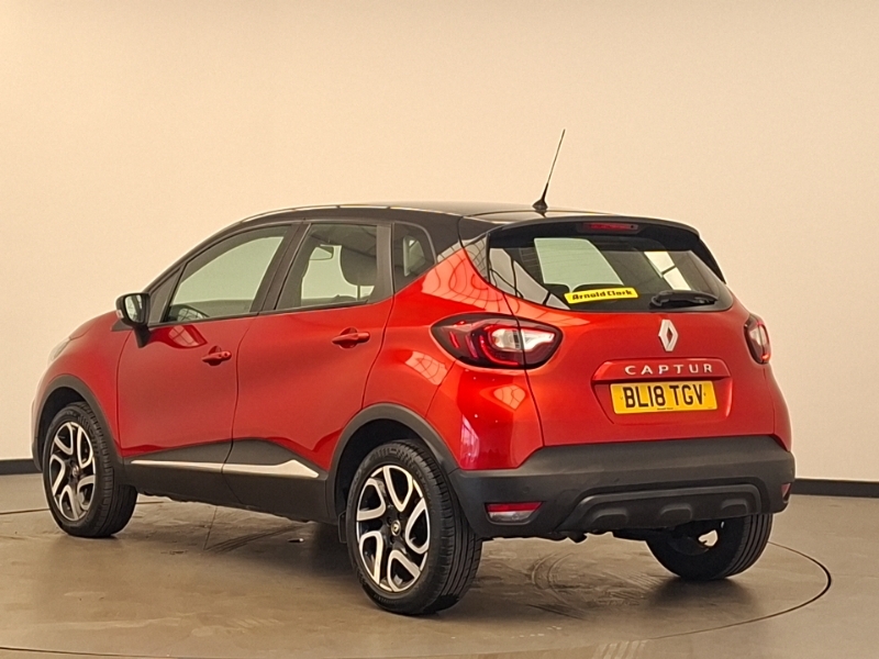 Renault Captur 1.2 Tce 120 Dynamique Nav Red #2