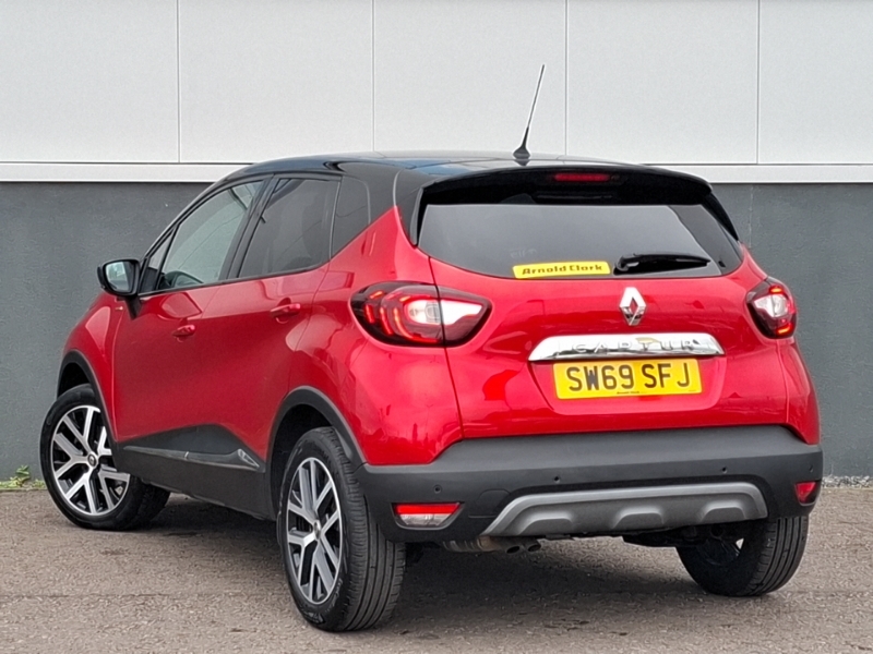 Renault Captur 1.3 Tce 130 S Edition SW69SFJ Red #2