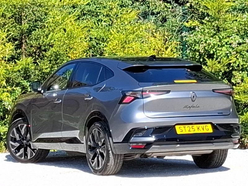 Renault Rafale E-tech Fhev Techno Esprit Alpine 4C Black #2