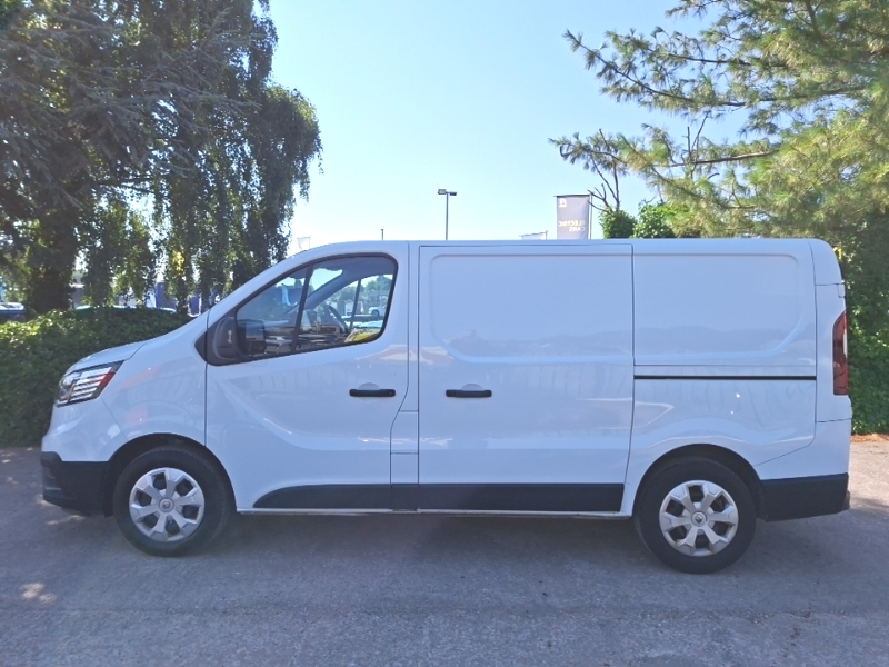 Renault Trafic Sl30 Blue Dci 130 Advance Van SH24RVX White #4