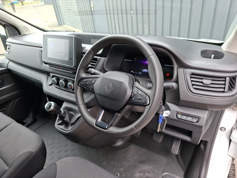 Renault Trafic Ll30 Blue Dci 130 Advance Safety Van White #3