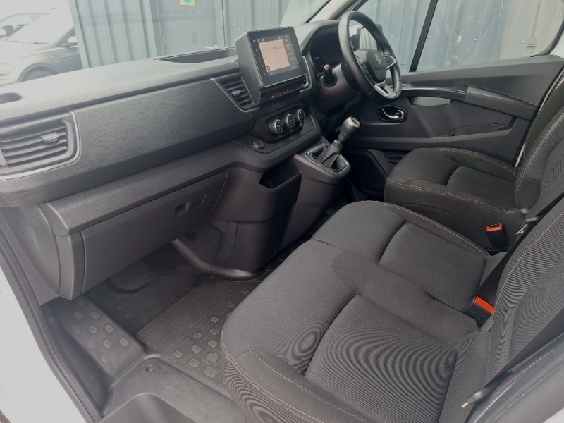 Renault Trafic Ll30 Blue Dci 130 Extra Safety Van White #5