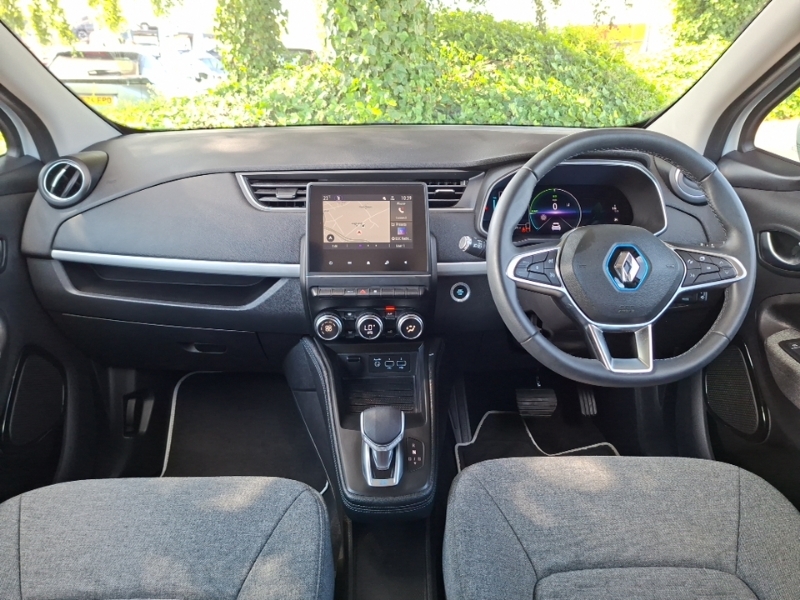 Renault Zoe 100Kw I Iconic R135 50Kwh White #3