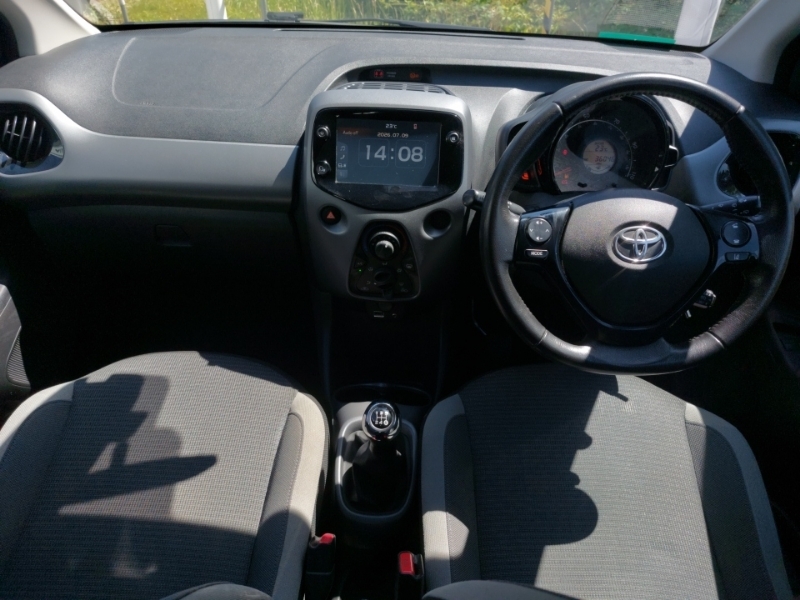 Toyota Aygo 1.0 Vvt-i X-play Tss Black #3