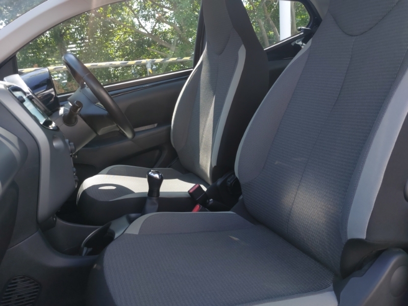 Toyota Aygo 1.0 Vvt-i X-play Tss Black #5
