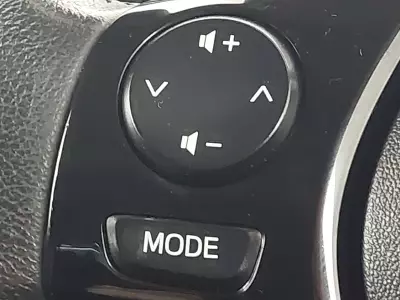Toyota Aygo 1.0 Vvt-i X-play Red #12