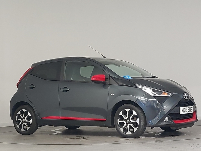 Toyota Aygo 1.0 Vvt-i X-play X-nav Red #7