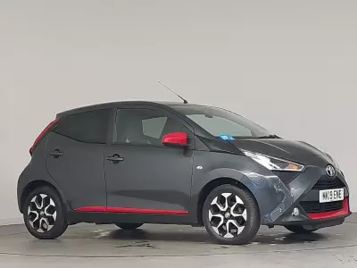 Toyota Aygo 1.0 Vvt-i X-play Red #7