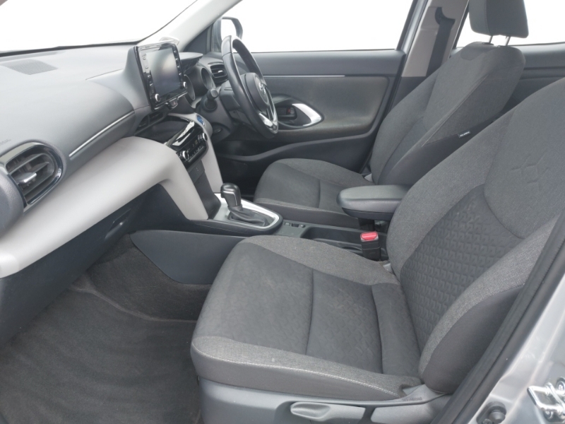 Toyota Yaris Cross 1.5 Hybrid Icon Cvt Silver #5