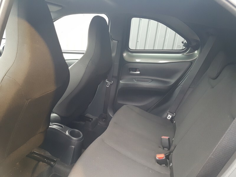 Toyota Aygo X 1.0 Vvt-i Edge Green #6