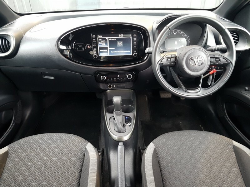 Toyota Aygo X 1.0 Vvt-i Edge Green #3