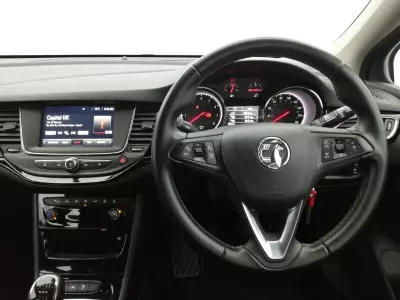 Vauxhall Astra 1.6 Cdti Ecoflex Design Sports Tourer Euro 6 Ss Green #7
