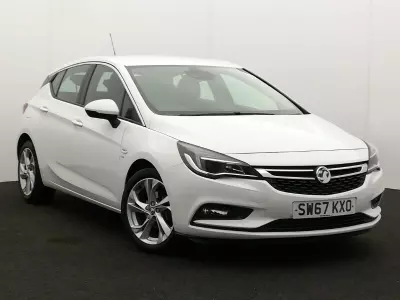 Vauxhall Astra 1.6 Cdti Ecoflex Design Sports Tourer Euro 6 Ss Green #1