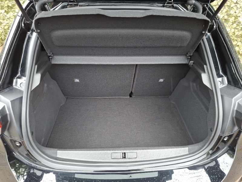 Vauxhall Corsa Corsa 1.2I Turbo 100 Ps Yes Hatchb White #18