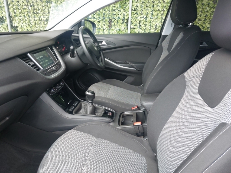 Vauxhall Grandland X 1.2 Turbo Design Line Grey #5