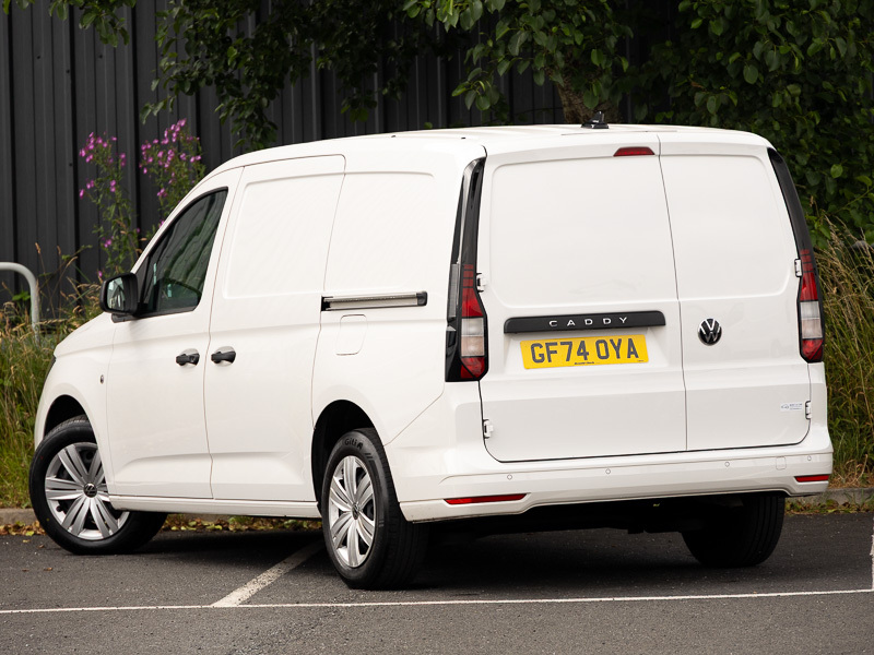 Volkswagen Caddy Maxi 2.0 Tdi 102Ps Commerce Plus Van Tech Pack White #2