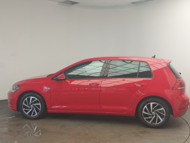 Volkswagen Golf 1.5 Tsi Evo Match PF19HKV Red #4