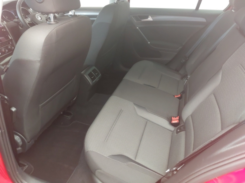 Volkswagen Golf 1.5 Tsi Evo Match PF19HKV Red #6