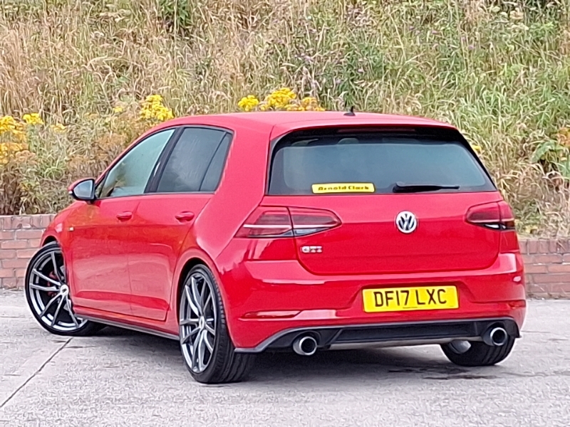 Volkswagen Golf 2.0 Tsi Gti DF17LXC Red #2