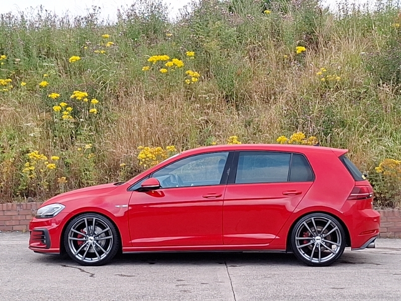 Volkswagen Golf 2.0 Tsi Gti DF17LXC Red #4