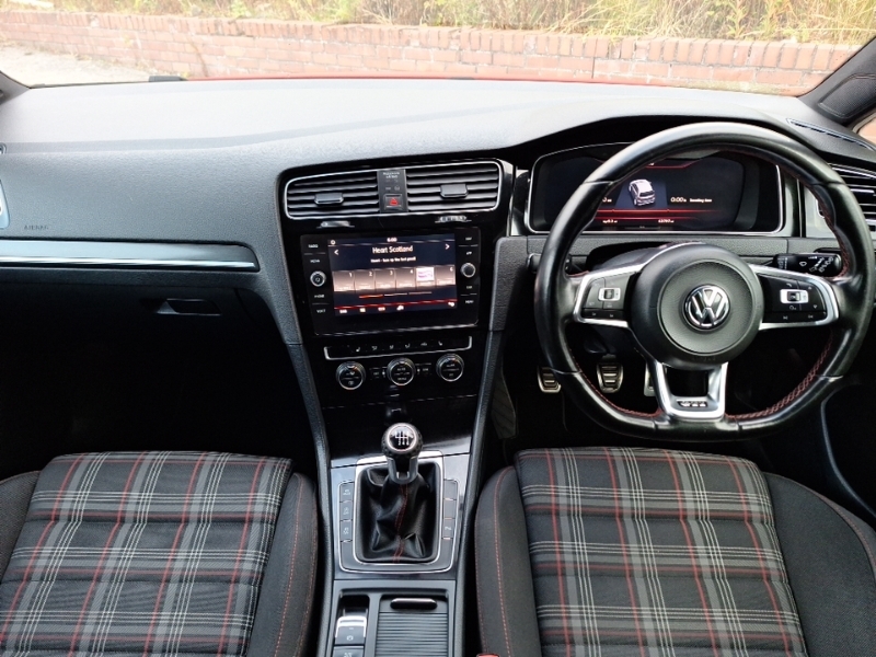 Volkswagen Golf 2.0 Tsi Gti DF17LXC Red #3