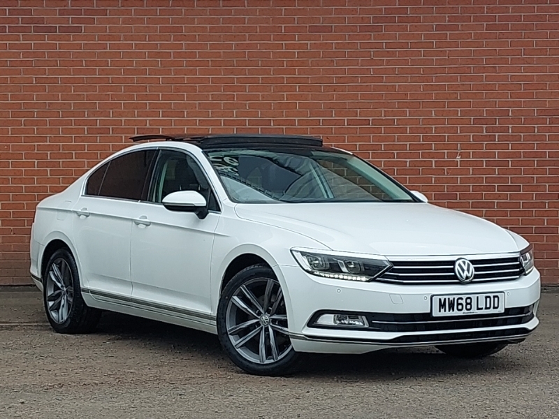 Volkswagen Passat 1.4 Tsi Gt Panoramic Roof White