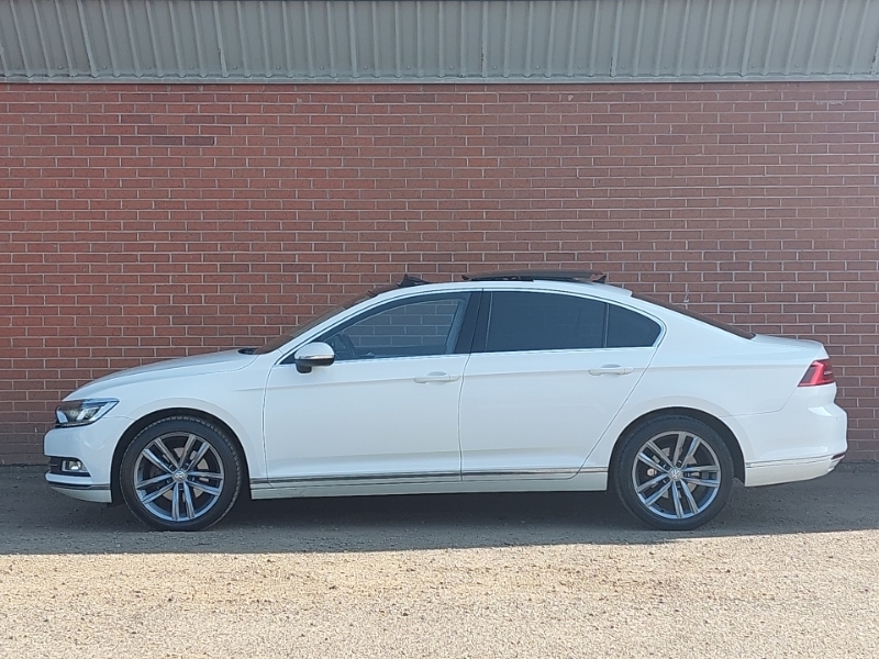 Volkswagen Passat 1.4 Tsi Gt Panoramic Roof White #4