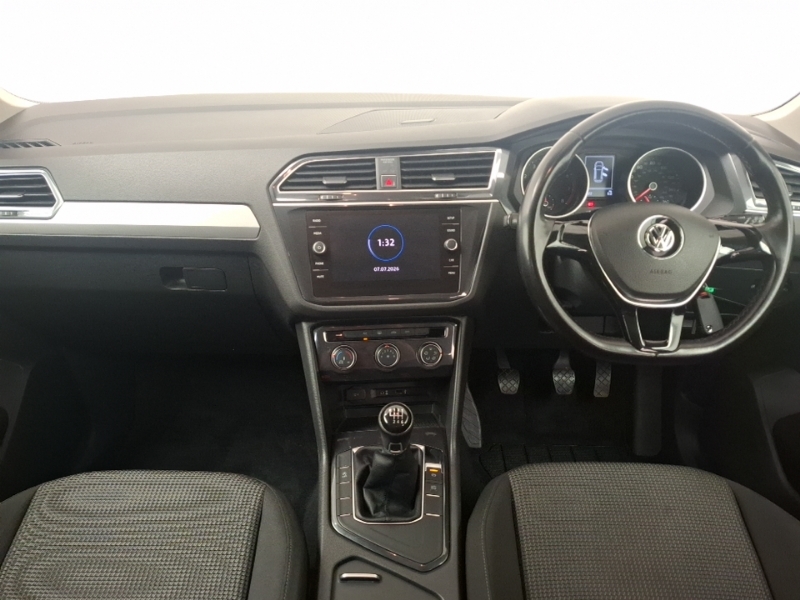 Volkswagen Tiguan Estate 1.4 Tsi 150 S SK67UHY Green #3