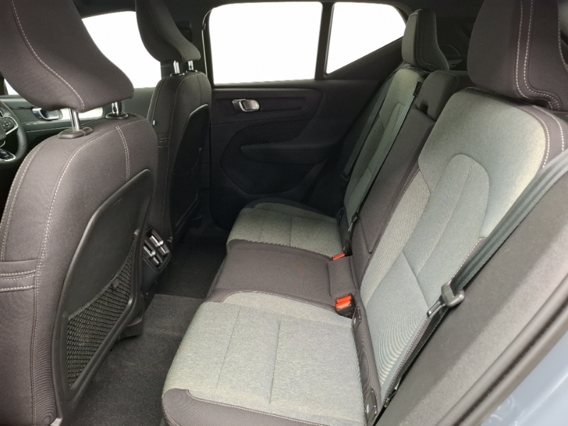 Volvo XC40 2.0 B3p Core SH23EPX Grey #6