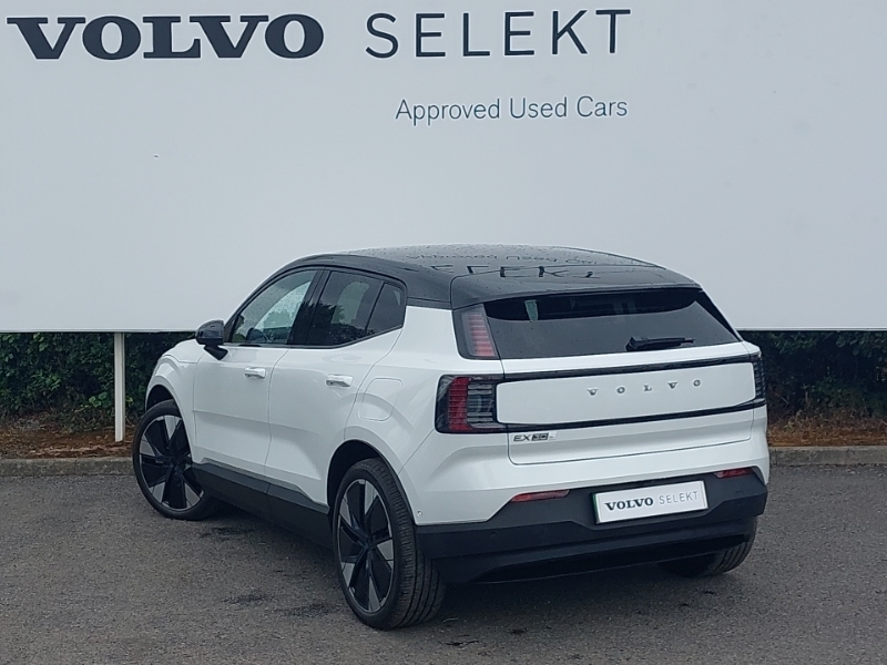 Volvo EX30 315Kw Twin Motor Performance Ultra 69Kwh White #2
