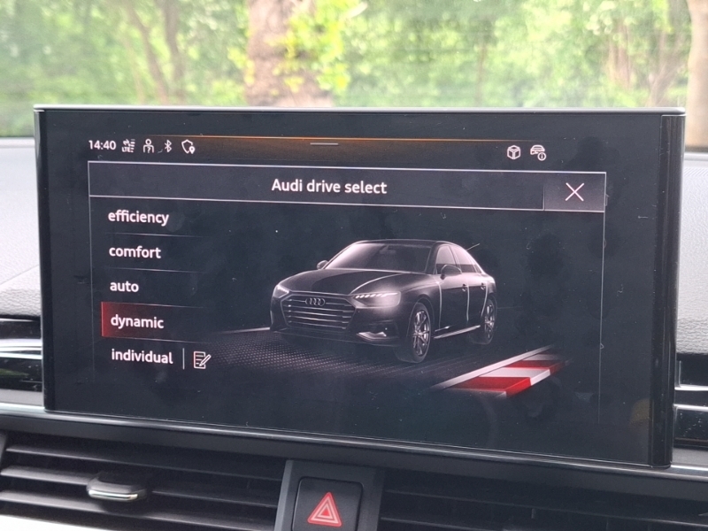 Audi A4 2.0 Tfsi 40 S Line Estate S Tronic Euro Black #16