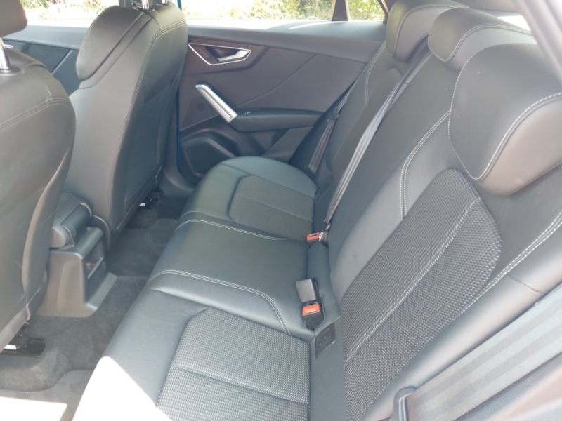 Audi Q2 35 Tfsi S Line S Tronic Blue #6
