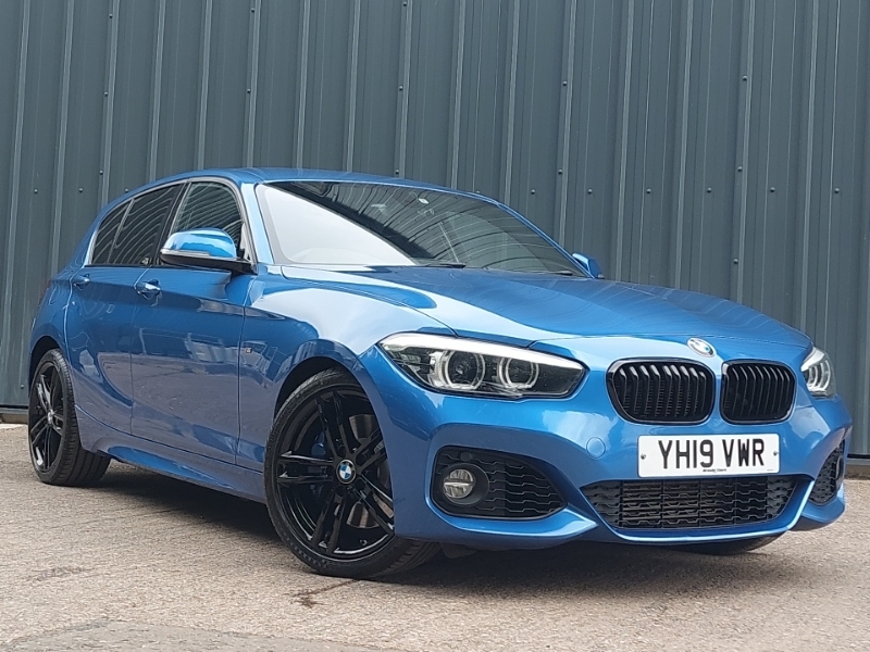 BMW 1 Series 1.5 118I Sport Euro 6 Ss Black #1