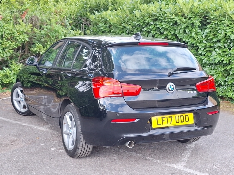 BMW 1 Series 118D Se Nav Step Black #2
