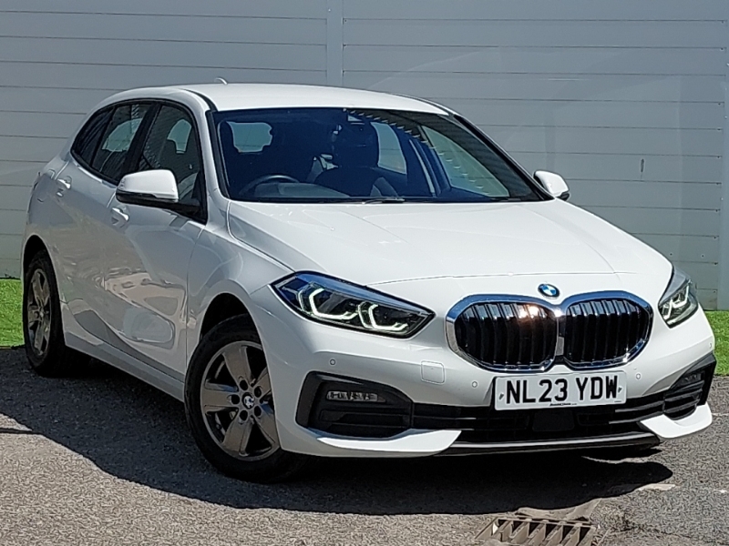 BMW 1 Series 118I 136 Se Live Cockpit Professional White