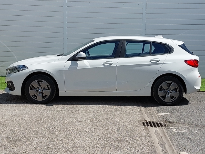 BMW 1 Series 118I 136 Se Live Cockpit Professional White #4