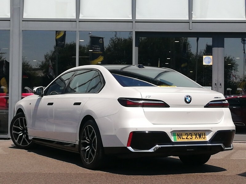 BMW i7 400Kw Xdrive60 M Sport 105.7Kwh White #2
