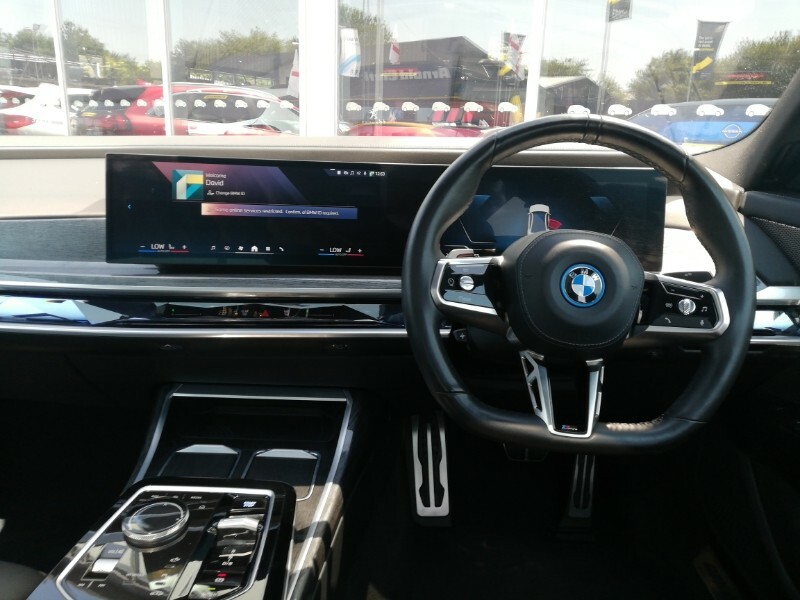BMW i7 400Kw Xdrive60 M Sport Pro 105.7Kwh Black #7