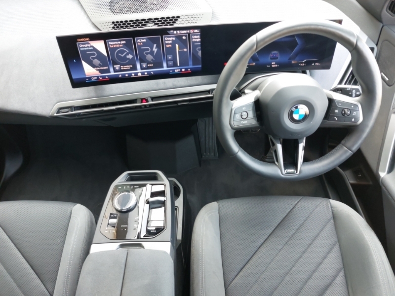 BMW iX 300Kw Xdrive45 M Sport 101Kwh Blue #3