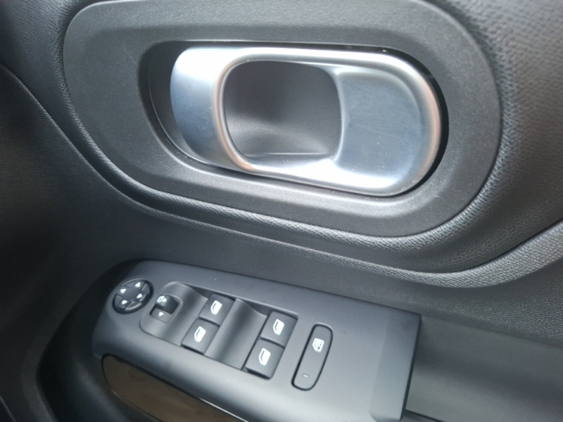 Citroen C5 Aircross 1.6 Plug-in Hybrid 225 Flair Plus E-eat8 White #3