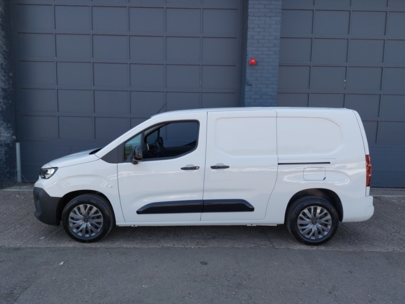 Citroen Berlingo 1.5 D 100Ps Van Driver White #4